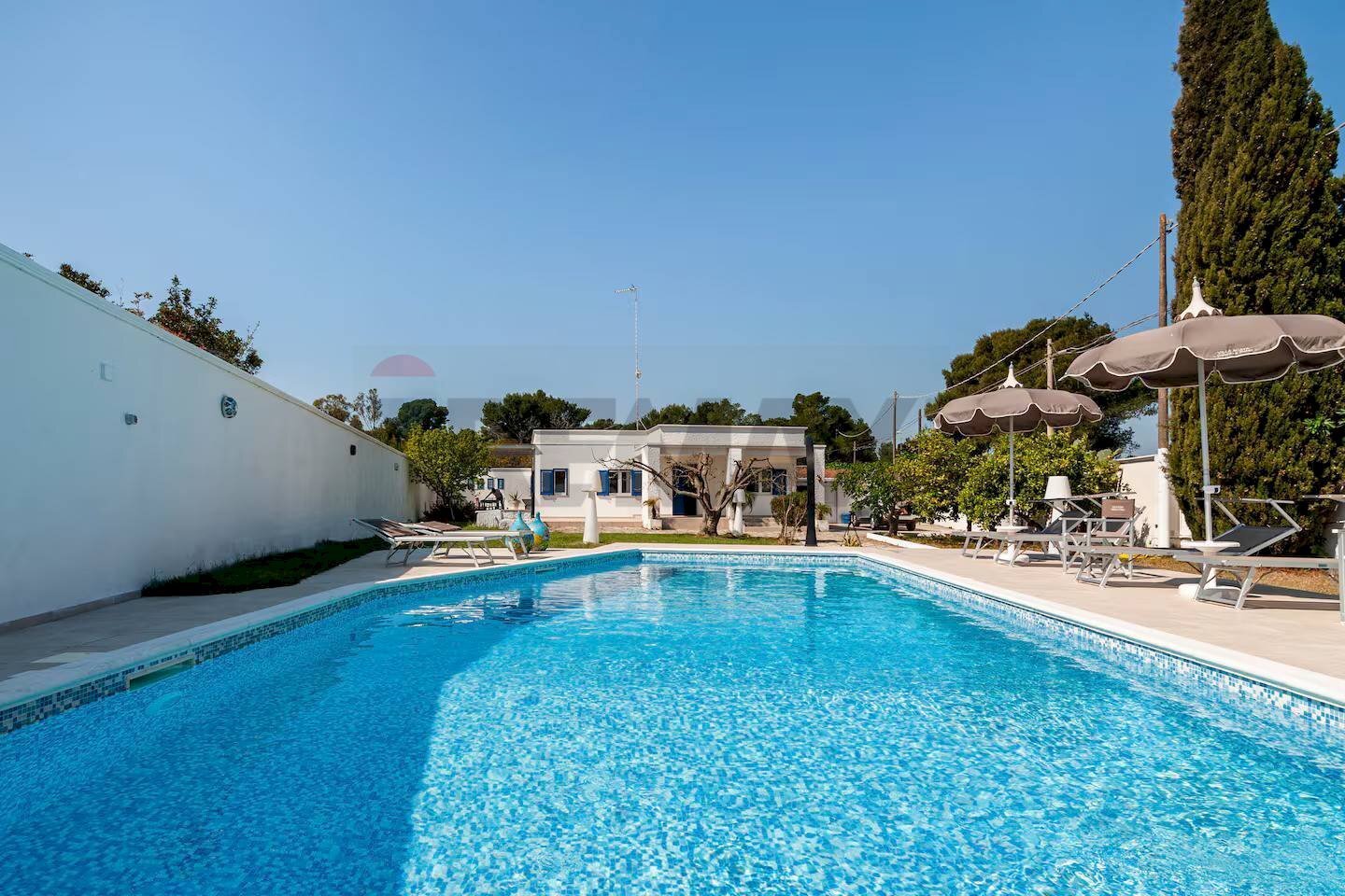 Piscina - Villa Via Dell'Asparagina
 
3, Vernole - foto 1