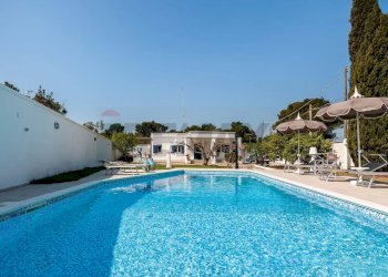 Piscina - Villa Via Dell'Asparagina
 
3, Vernole - foto 1