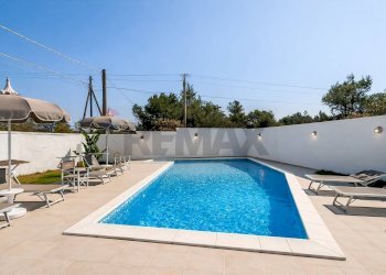 Piscina - Villa Via Dell'Asparagina
 
3, Vernole - foto 21