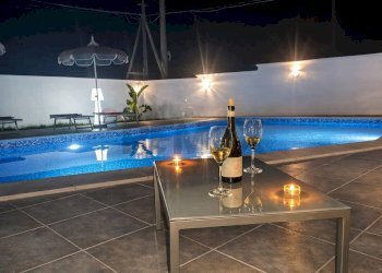 Piscina - Villa Via Dell'Asparagina
 
3, Vernole - foto 27