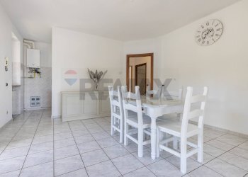 Sala da pranzo - Villa Via Mincio
 
9, Olgiate Olona - photo 3