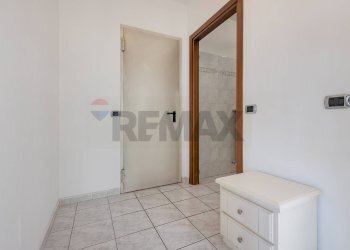 Stanza vuota - Villa Via Mincio
 
9, Olgiate Olona - photo 13