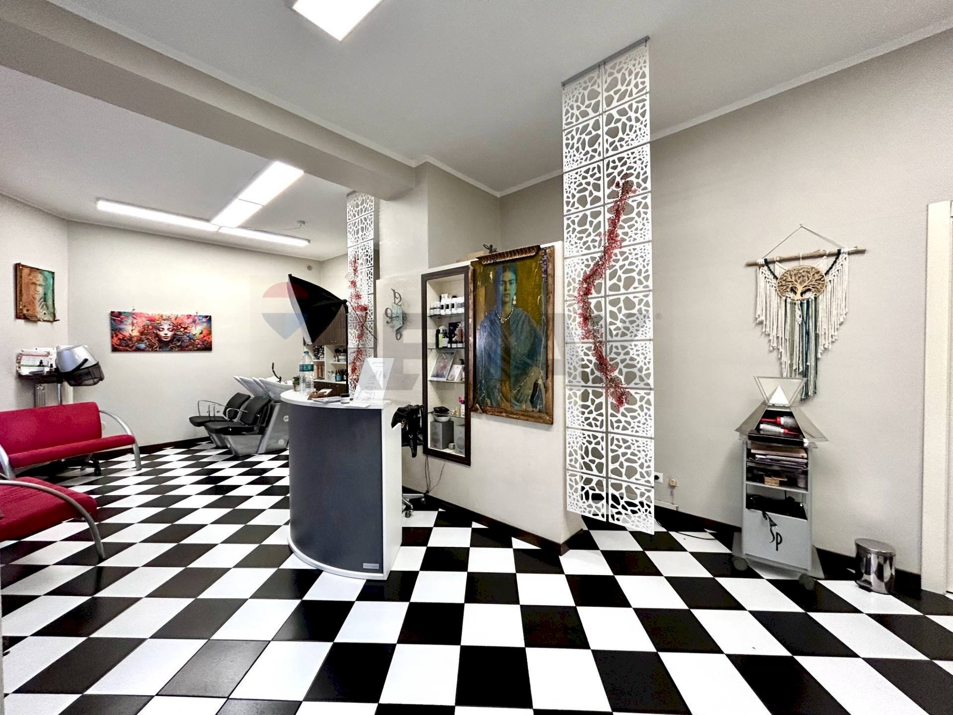 Ufficio - Negozio Via Pastori
 
6, Samarate - foto 1