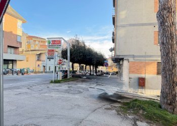 Edificio all\'aperto - Locale Commerciale via 24 maggio
 
84, Campobasso - foto 1