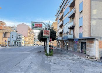 Edificio all\'aperto - Locale Commerciale via 24 maggio
 
84, Campobasso - foto 5