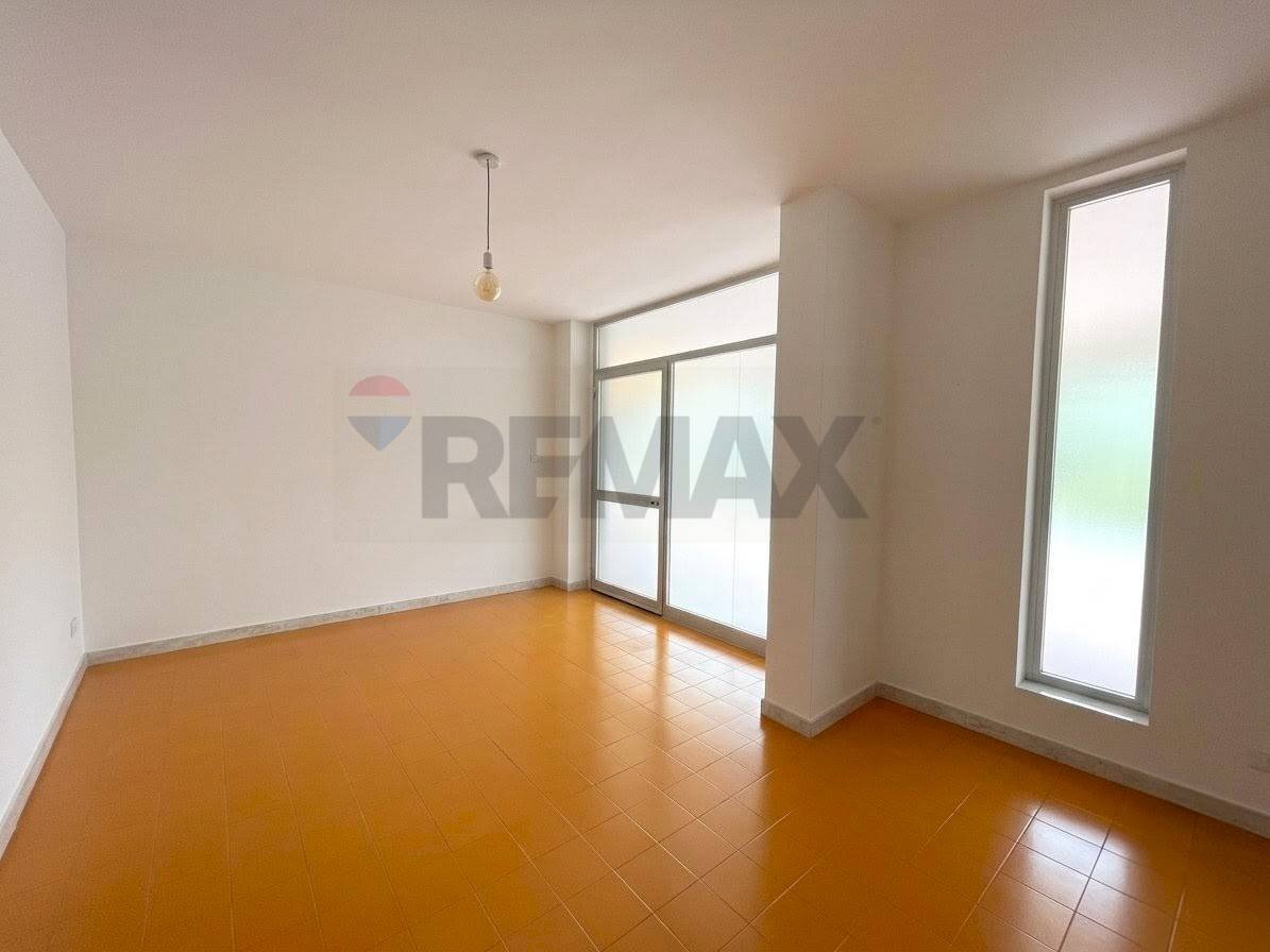 Stanza vuota - Bilocale Via Carducci
 
95, Campobasso - foto 2