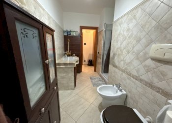 Bagno - Quadrilocale Via Generale Domenico Chinnici
 
58, Palermo - foto 21