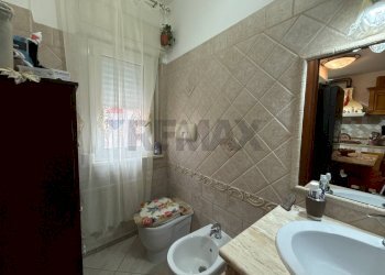 Bagno - Quadrilocale Via Generale Domenico Chinnici
 
58, Palermo - foto 25