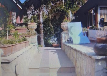 Scale - Casa semi indipendente VIA SUVARITA TRE
 
8, Trabia - foto 2