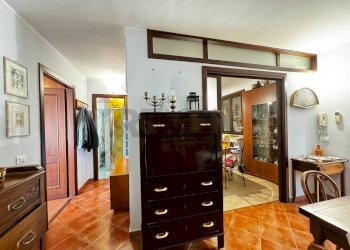 Sala da pranzo - Casa semi indipendente VIA SUVARITA TRE
 
8, Trabia - foto 9