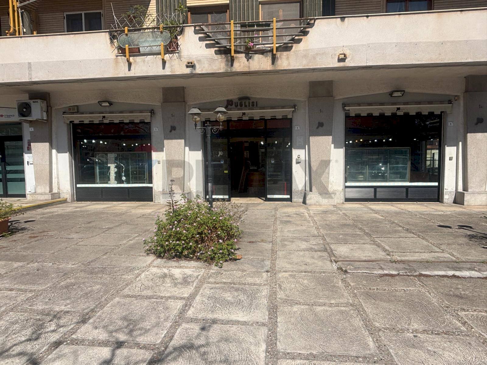 Edificio all\'aperto - Locale Commerciale Viale Francia
 
1, Palermo - foto 1