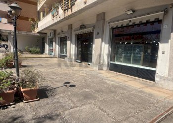 Edificio all\'aperto - Locale Commerciale Viale Francia
 
1, Palermo - foto 3