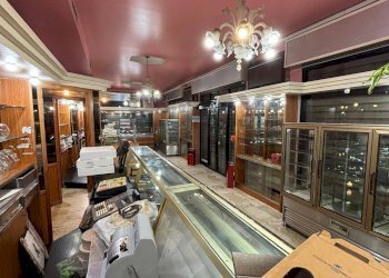 Soggiorno - Locale Commerciale Viale Francia
 
1, Palermo - foto 6