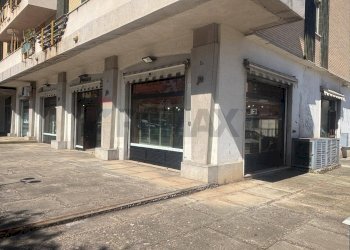 Edificio all\'aperto - Locale Commerciale Viale Francia
 
1, Palermo - foto 13