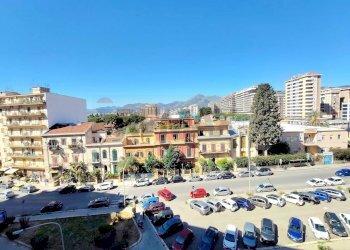 Edificio all\'aperto - Trilocale piazza generale antonio cascino
 
18, Palermo - foto 1