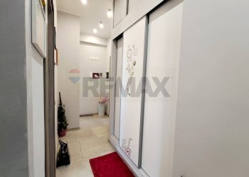 Hall / corridoio - Trilocale piazza generale antonio cascino
 
18, Palermo - foto 12