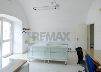 Camera / camera da letto - Bilocale Piazza Umberto Primo
 
38/40, Binetto - foto 4