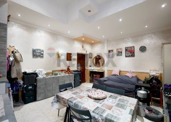 Sala da pranzo - Trilocale Via Liberta'
 
17, Bari - foto 1