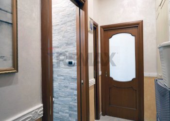 Hall / corridoio - Trilocale Via Liberta'
 
17, Bari - foto 6