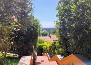 Foto 3 - Trilocale Via Sotto raso
 
32, Polpenazze del Garda - foto 3