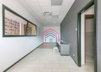 Foto 13 - Locale Commerciale via laurentina
 
157, Pomezia - foto 13