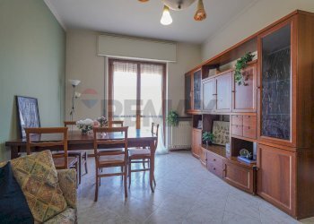 Sala da pranzo - Trilocale VIA GARIBALDI
 
19, Bonate Sotto - foto 6