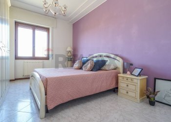 Camera / camera da letto - Trilocale VIA GARIBALDI
 
19, Bonate Sotto - foto 23