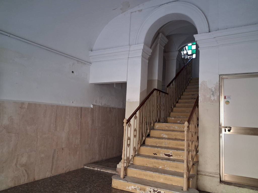 Interno palazzo - Bilocale via Giuseppe De Cesare, 74, Taranto - foto 3