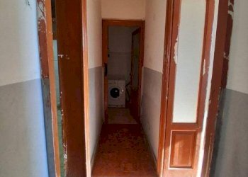 Corridoio - Two-room apartment via Giuseppe De Cesare, 74, Taranto - photo 12