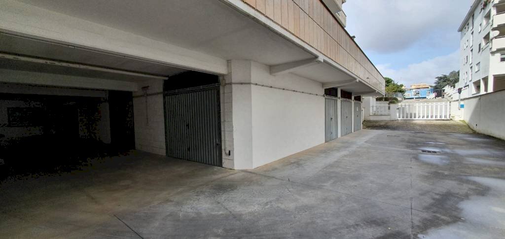 Box piazza Agostino De Giorgio, 3, Pomezia - foto 1