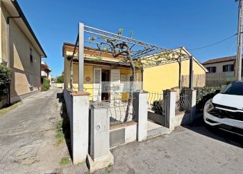 Foto 2 - Casa indipendente Via Mazzini Torre Del Lago, Viareggio - foto 2