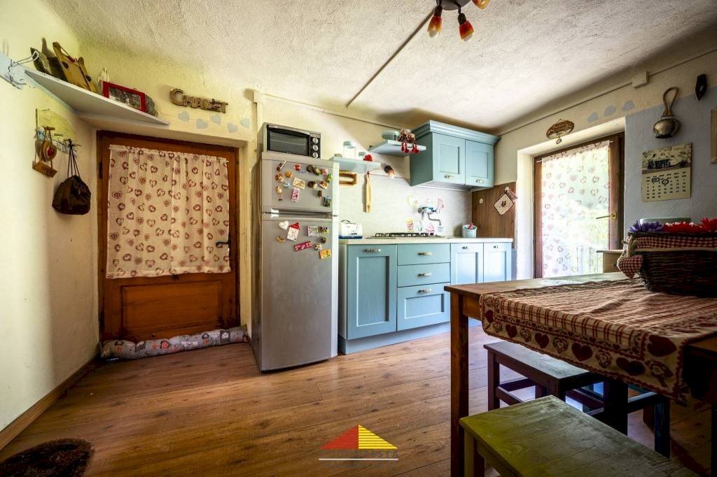 Cucina - Rustico Frazione Pragelato Sottano, San Damiano Macra - foto 2