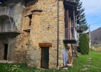 Facciata - Rustico Frazione Pragelato Sottano, San Damiano Macra - foto 8