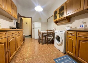 Cucina - Appartamento via Tortona, 18, Genova (zona Marassi) - foto 7