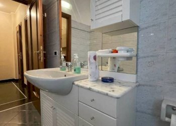 Bagno - Bilocale via Tortona, 18, Genova (zona Marassi) - foto 15