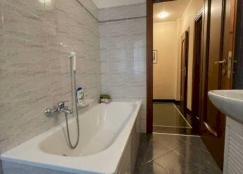 Bagno - Bilocale via Tortona, 18, Genova (zona Marassi) - foto 17
