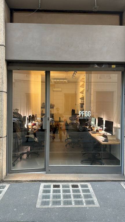 Ingresso - Negozio via Carlo Boucheron, 15, Torino (zona Centro) - foto 1