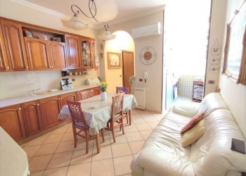 soggiorno - Three-room apartment volta, Gallipoli - photo 1