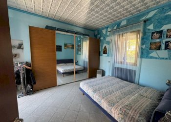 Camera da letto - Trilocale via Cesare Battisti, 32, Somma Lombardo - foto 10