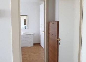 Corridoio - Two-room apartment piazza Giuseppina Strepponi, 15, Parma - photo 17