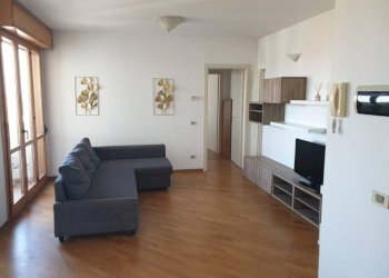 Salone - Two-room apartment piazza Giuseppina Strepponi, 15, Parma - photo 3