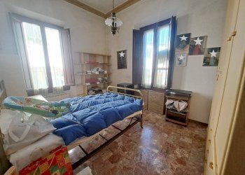 Camera da letto - Apartment piazzetta Bolognini, Signa - photo 28