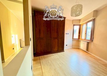 Camera da letto - Three-room apartment via Giovanni Lovera, 33, Borgo San Dalmazzo - photo 7