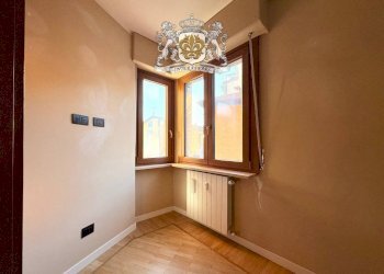 Camera da letto - Three-room apartment via Giovanni Lovera, 33, Borgo San Dalmazzo - photo 9