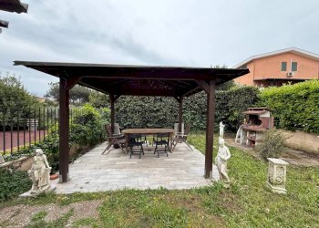 Giardino - Villa via di Tor Chiesaccia, Roma - photo 2