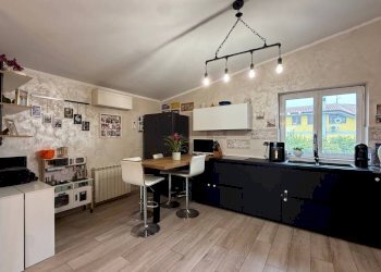 Cucina - Villa via di Tor Chiesaccia, Roma - photo 11