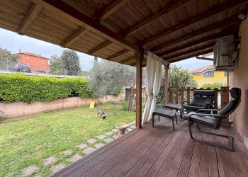 Giardino - Villa via di Tor Chiesaccia, Roma - photo 12