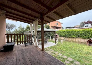 Veranda - Villa via di Tor Chiesaccia, Roma - photo 26