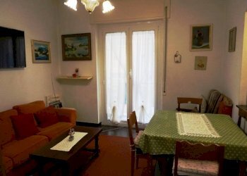 Salone - Bilocale via Bartolomeo Carrea, 4, Genova (zona Sampierdarena) - foto 2