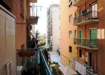 Balcone - Bilocale via Bartolomeo Carrea, 4, Genova (zona Sampierdarena) - foto 14